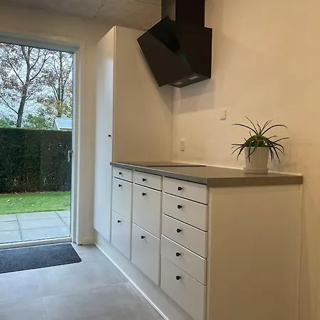 Hyggelig Nyrenoveret Til 4 Personer Apartment *